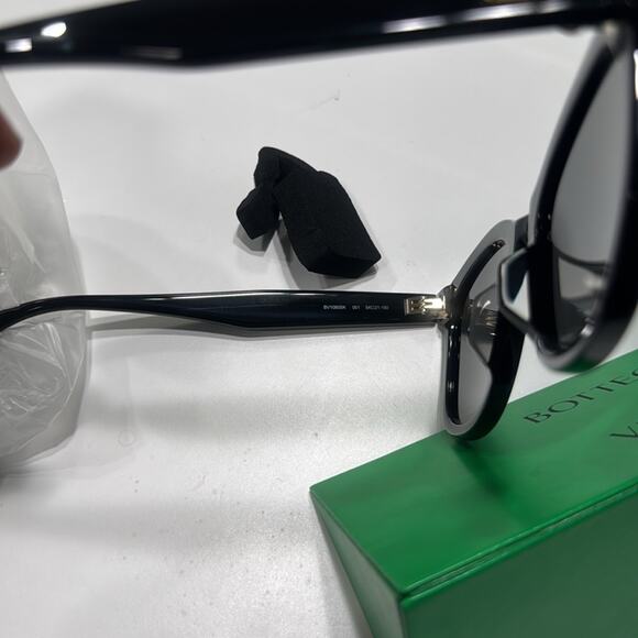 Bottega Veneta 54mm Round Oval Sunglasses